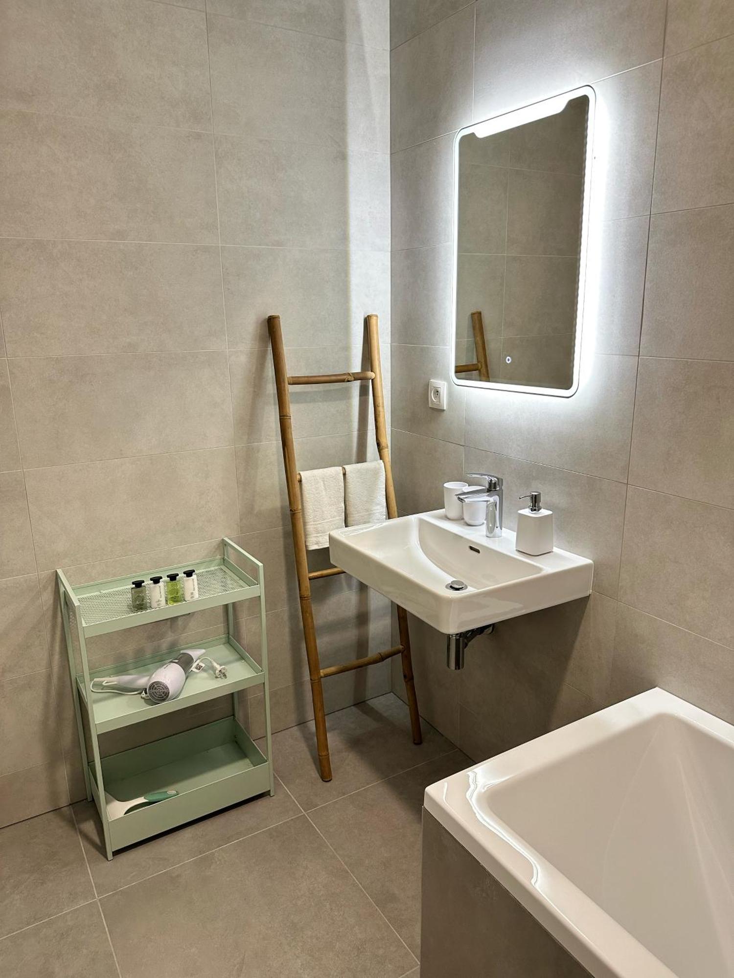 City Apartment I Тренчин Экстерьер фото